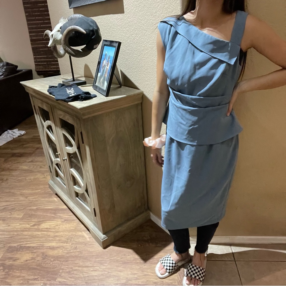 Adrianna PAPELL size 10 formal dress midi length … gorgeous 😘